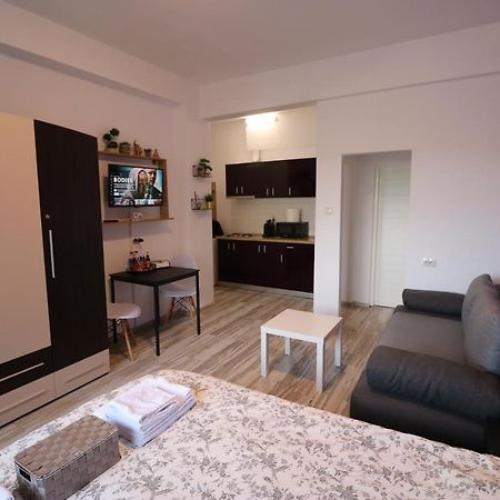Charming Cozy Studio - Old Town - Free Minibar Bucareste Exterior foto